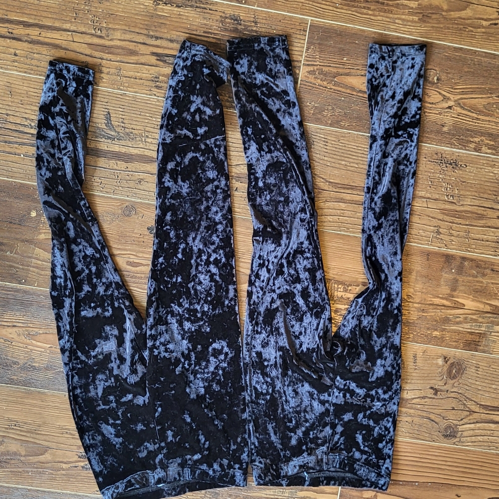 2 Velvet Black Leggings